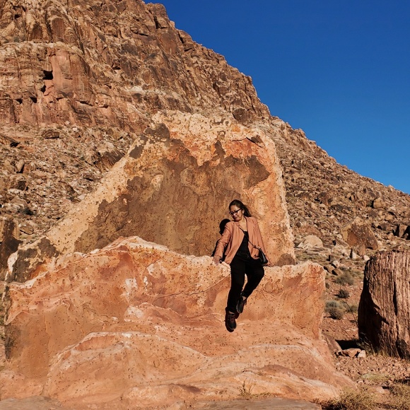 Meet your Posher, Weng - Picture 1 of 1